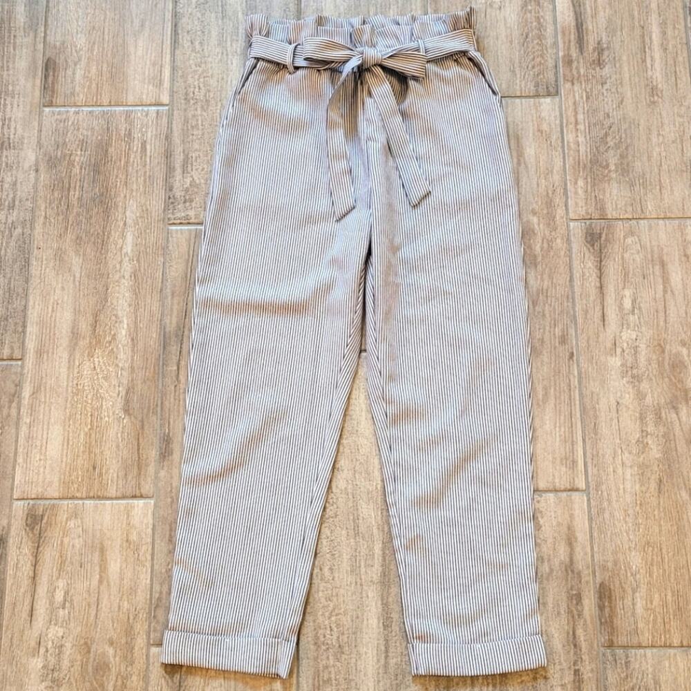 Blue and White Cropped Ankle Pants with Elastic Waistband